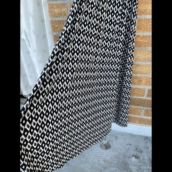 Revolve Greylin maxi dress size medium - Picture 3 of 9